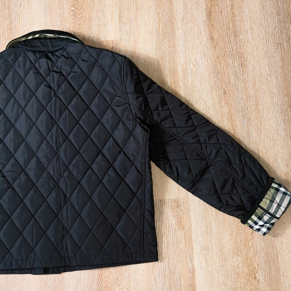 Xmas For Your Wife!! Burberry Black Cropped Quilted Jacket Women's Size Small - Picture 5 of 16